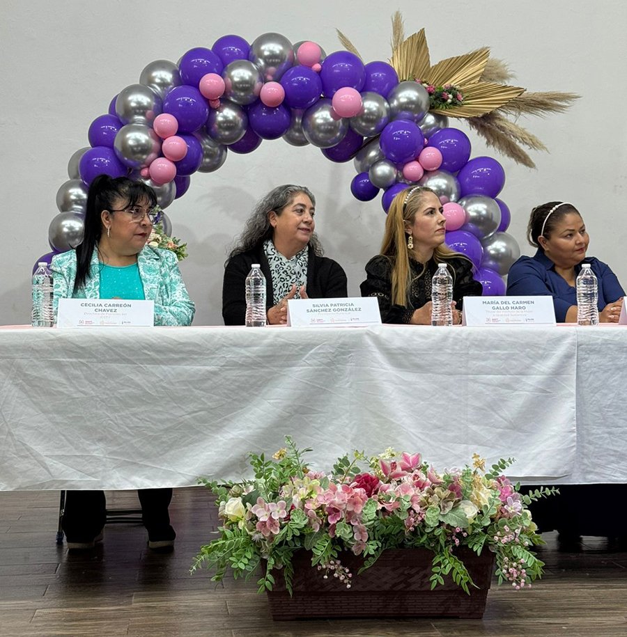 Entrega IDEFT constancias de capacitación en Zapotlanejo